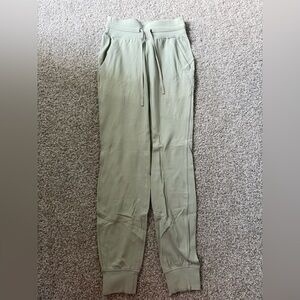 Lululemon Ready to Rulu Jogger 29" Green Fern